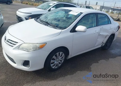 2013 Toyota Corolla Le z USA, uszkodzony, nr VIN 2T1BU4EE8DC013129